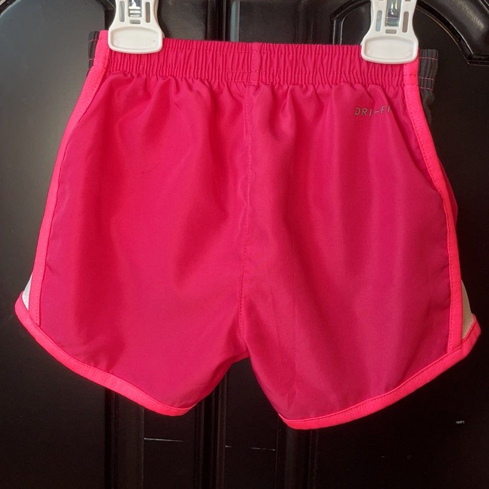 Nike Little Girls Dri-FIT Tempo Shorts. NWOT - Picture 3 of 4
